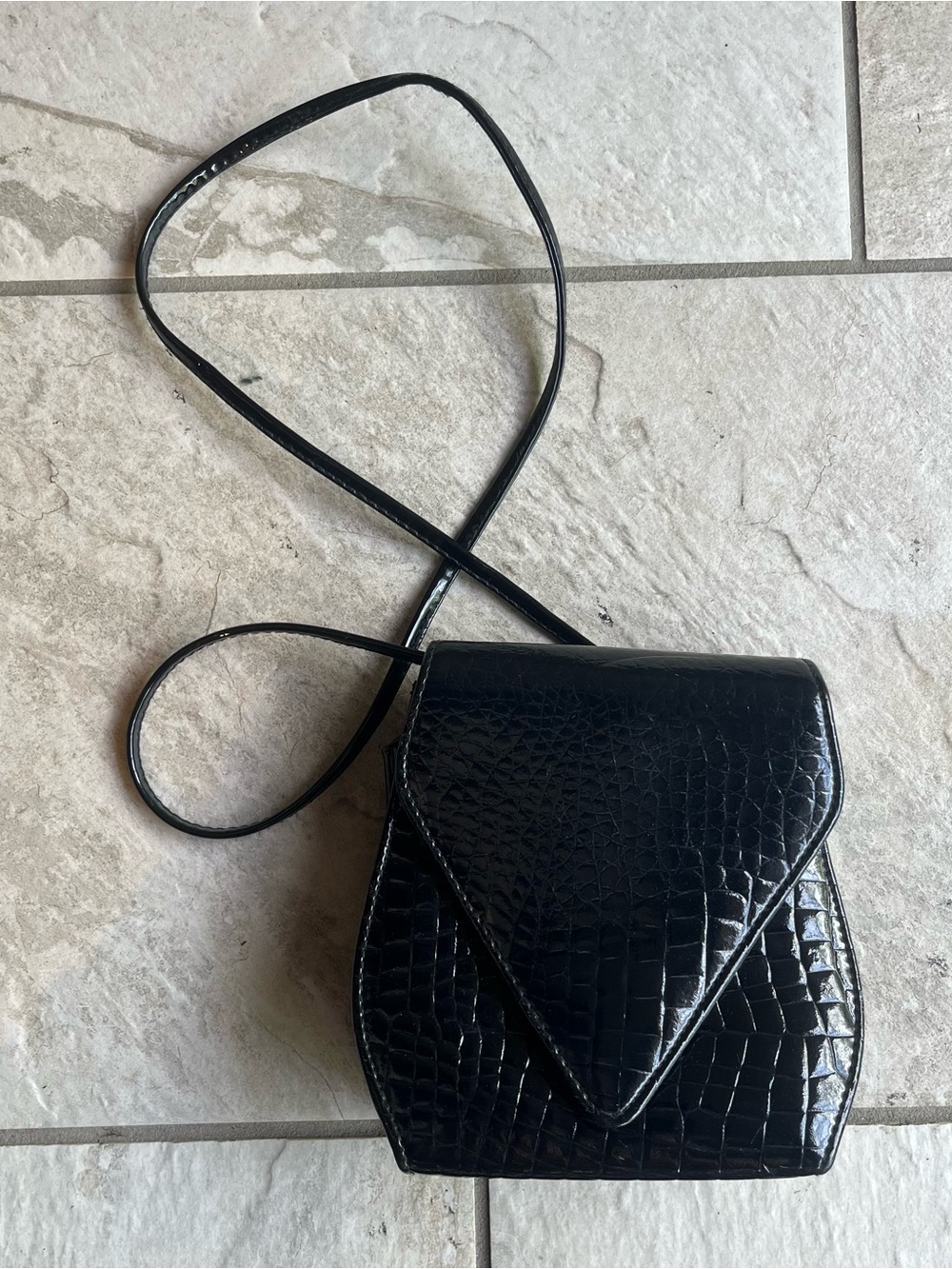 Vintage Black Croc-Embossed Crossbody Bag
